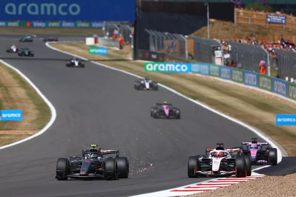 Gabriel Bortoleto demande aux pilotes d’arrêter de se plaindre des F1 2026