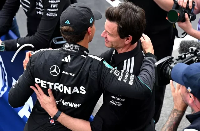 Toto Wolff recadre George Russell après Silverstone : Mercedes veut éviter les mauvaises conclusions