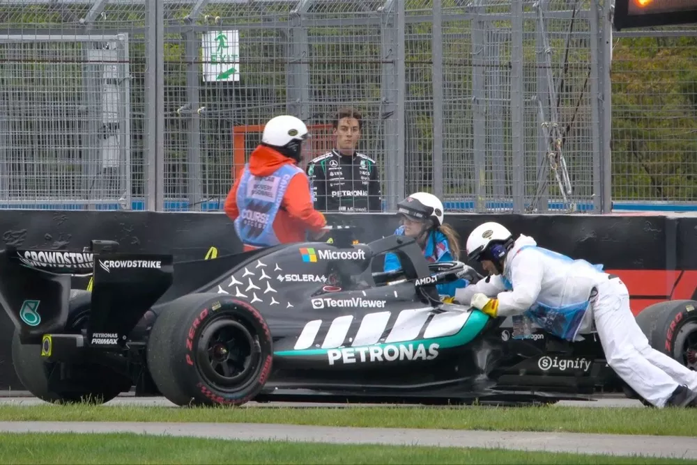 Toto Wolff tire la sonnette d’alarme sur la fiabilité de Mercedes : « Ça ne peut pas continuer »