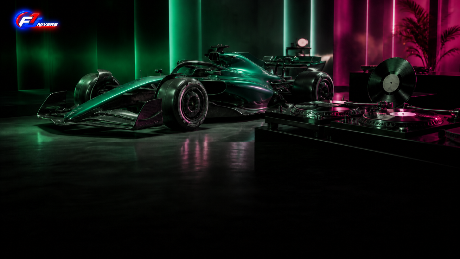 Aston Martin et Defected Records évoqués par une monoplace générique et des platines DJ — visuel éditorial généré par IA