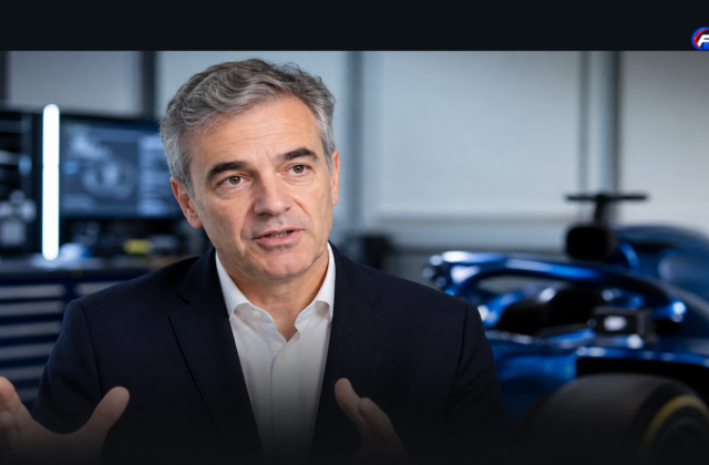 Visuel éditorial généré par IA : François Provost dans un atelier technique de Formule 1.
