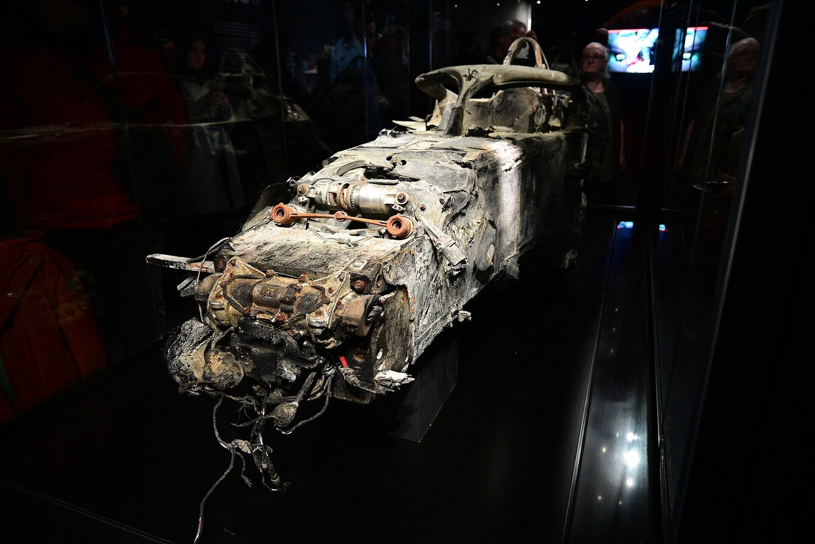 Les restes de la Haas VF-20 de Romain Grosjean exposés à Londres