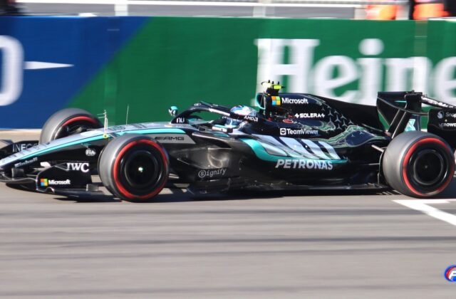 Kimi Antonelli au volant de la Mercedes W17 lors des qualifications du Grand Prix de Chine 2026