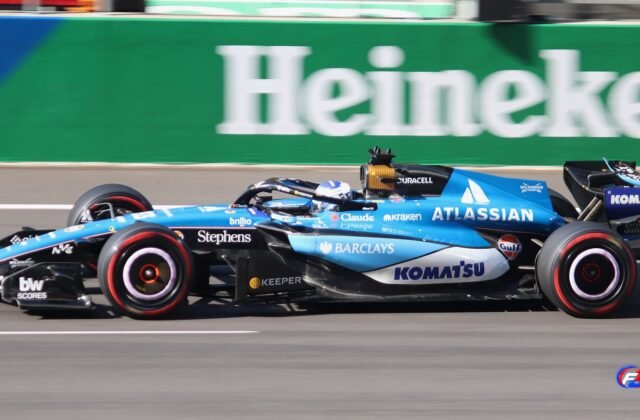 Évolution Williams à Bakou : la FW48 d Alexander Albon en qualification au Grand Prix de Chine 2026.