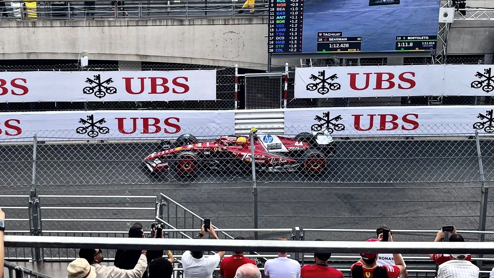 Lewis Hamilton au volant de la Ferrari SF-25 pendant les EL2 du Grand Prix de Monaco 2025.