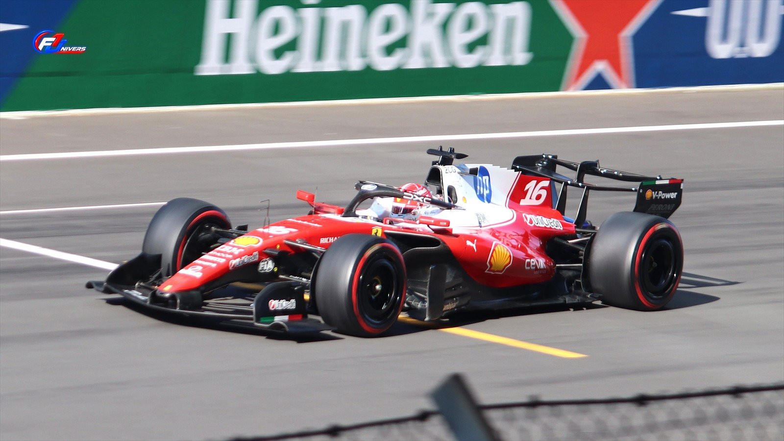 La Ferrari de Charles Leclerc en qualifications en Chine 2026, image de contexte de la sélection du Madring