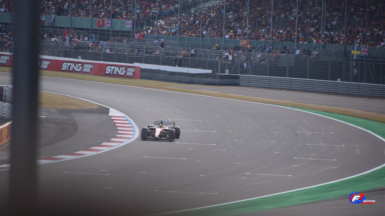 Lewis Hamilton au volant de la Ferrari SF-26 lors du Grand Prix de Grande-Bretagne 2026