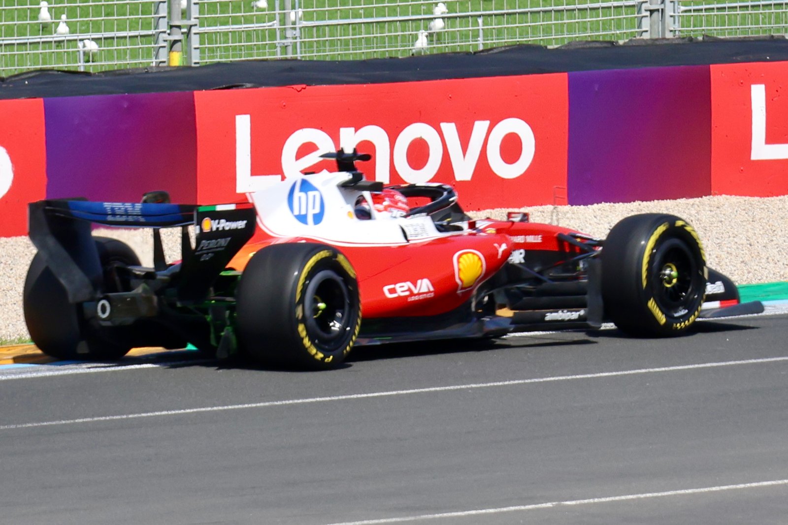 Ferrari SF-26 de Charles Leclerc lors des essais libres du Grand Prix d’Australie 2026