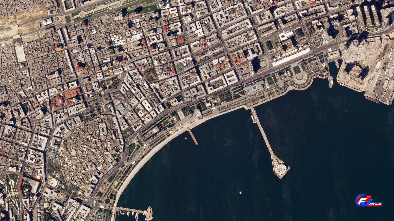 Vue satellite réelle du Baku City Circuit et du front de mer de Bakou en avril 2018.