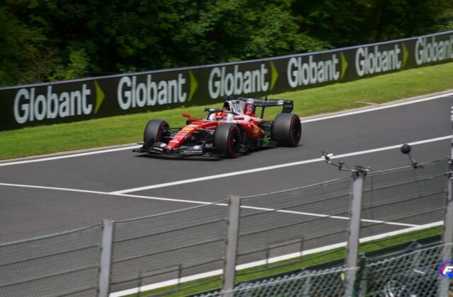 Style Hamilton chez Ferrari : la Ferrari SF-26 de Charles Leclerc à Spa-Francorchamps en 2026.