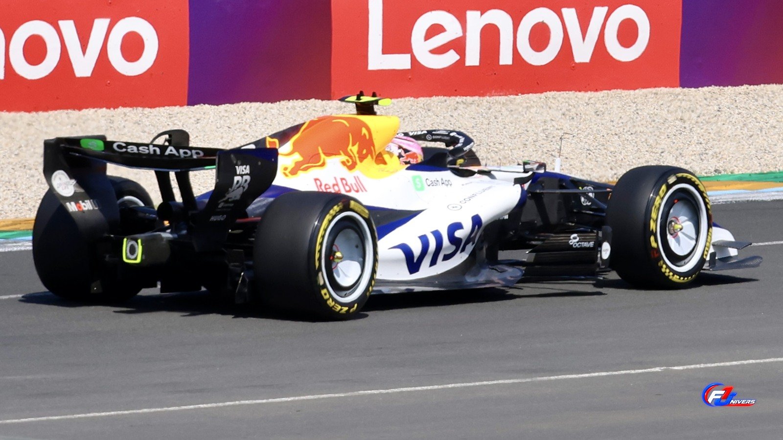 Lawson-Lindblad à Bakou : Liam Lawson au volant de la VCARB 03 au Grand Prix d Australie 2026.