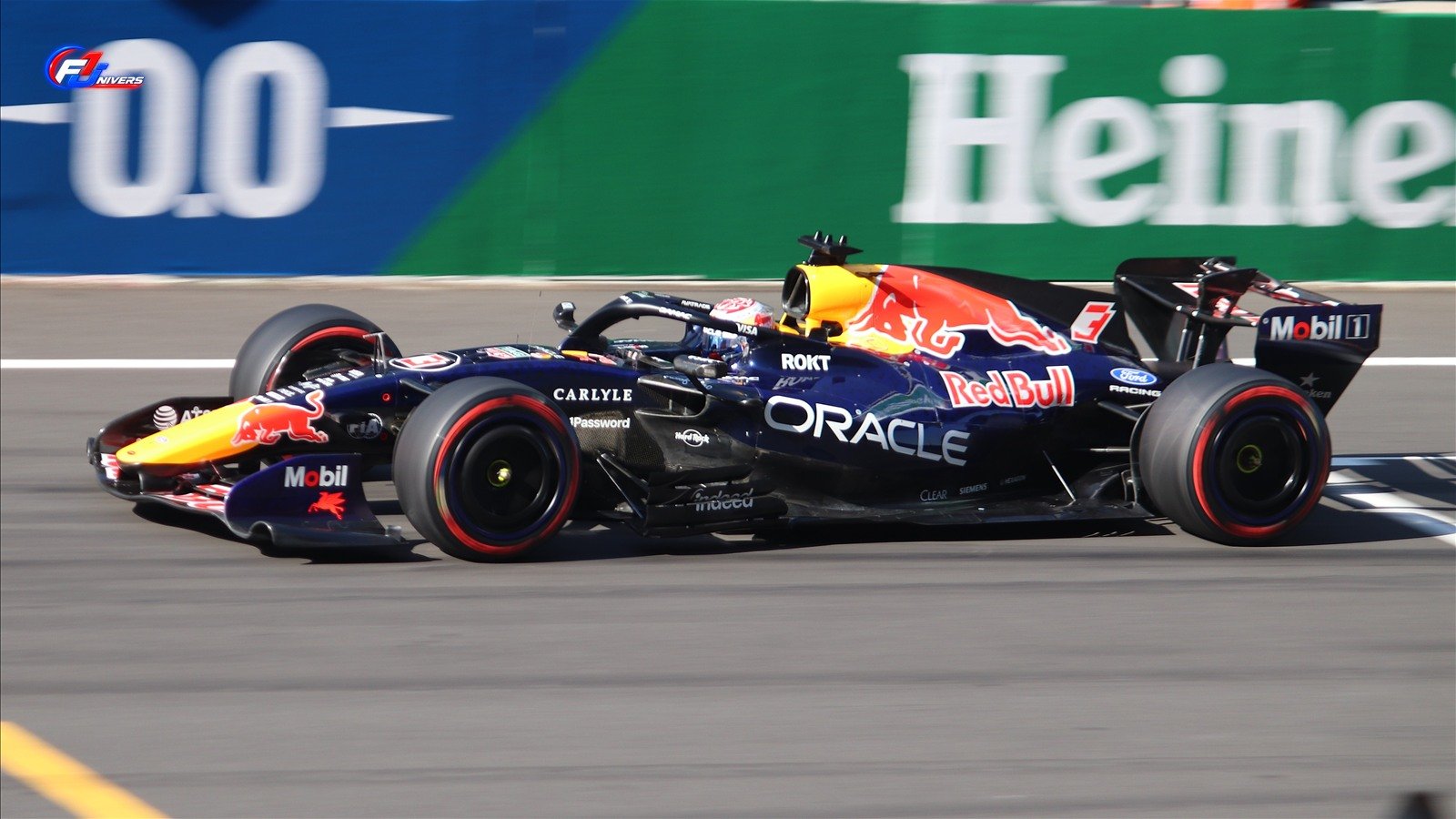 Max Verstappen au volant de sa Red Bull en qualifications en Chine 2026, image de contexte