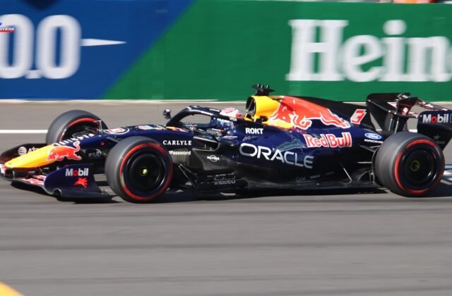 Max Verstappen au volant de la Red Bull en qualifications du Grand Prix de Chine 2026, image de contexte