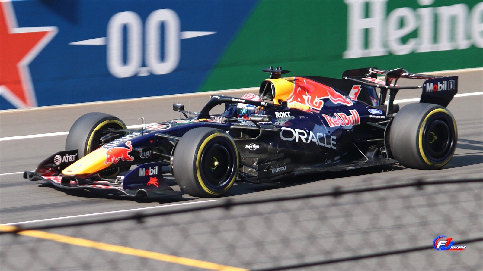 Sprint de Monaco en F1 : la Red Bull RB22 de Max Verstappen en qualification Sprint au Grand Prix de Chine 2026.